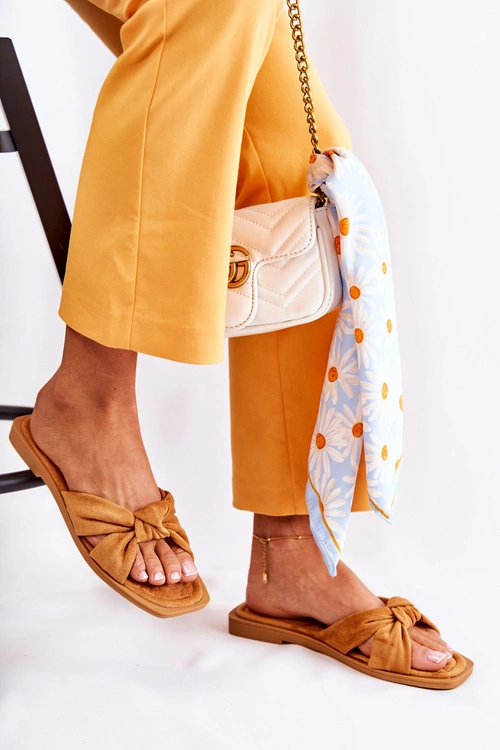 Damskie Modne Zamszowe Klapki Camel Lorrie