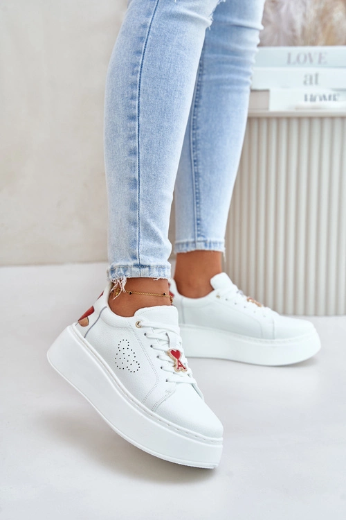 Skórzane Sneakersy Damskie Na Platformie Z Przypinką I Ozdobnym Kwiatem 89100 Białe