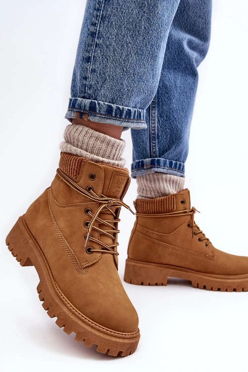 Damskie Ocieplane Trapery Camel Cross Jeans MM2R4011C